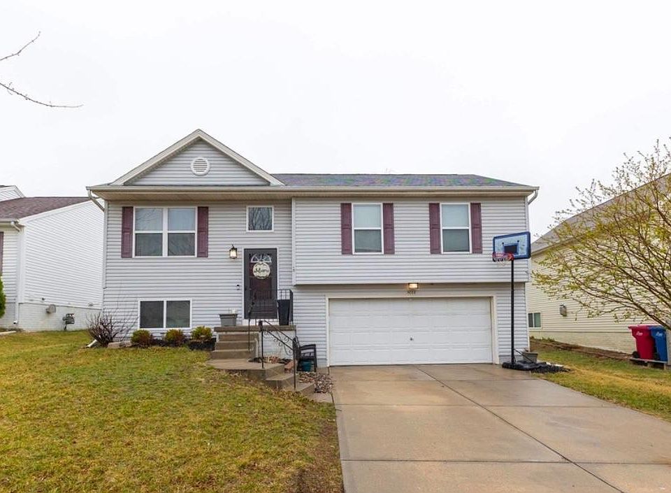 1st image of 8014 N 146th St