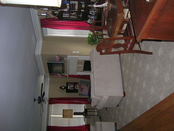 Living/Dining area