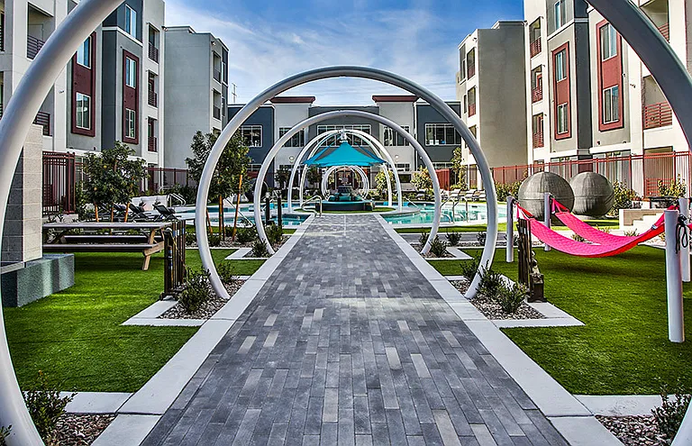 Aster Blue Diamond Apartments — Photo 36