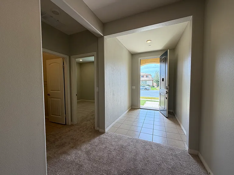 13258 Chatham Dr — Photo 5