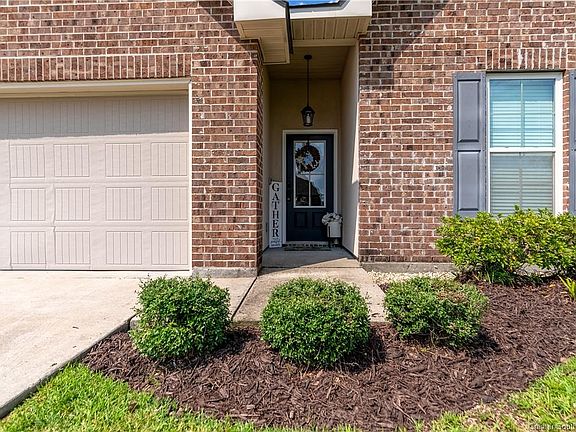 3rd image of 2075 Westbank Dr