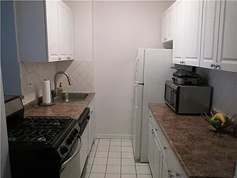 Rented by Addison Property Group