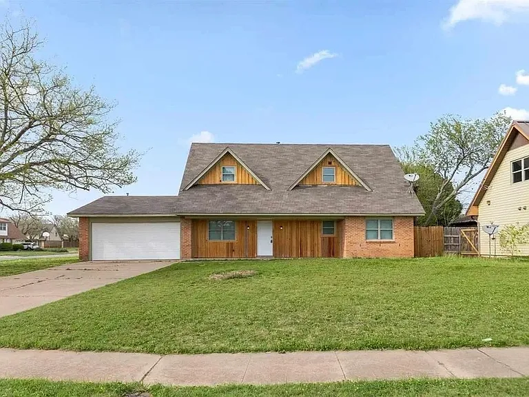 5235 Catskills Dr — Photo 1