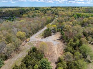 7 Julia Ln, Freetown, MA 02702