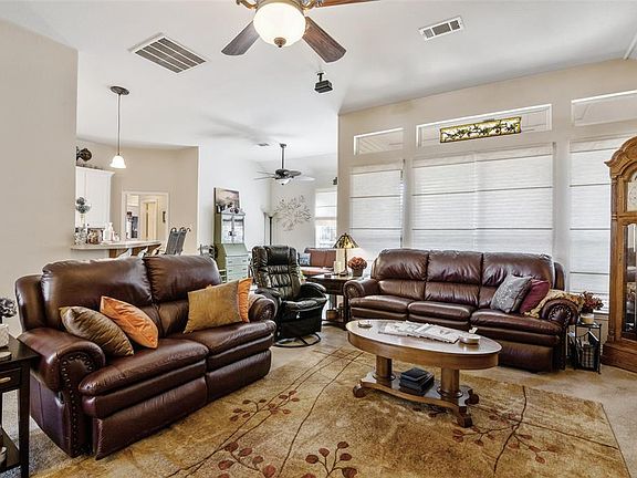 5th image of 230 Shirley Cir