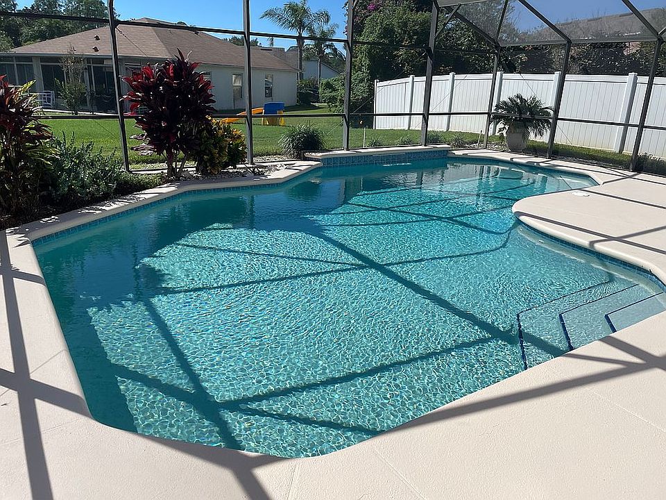 2nd image of 2554 Dwyer Ln