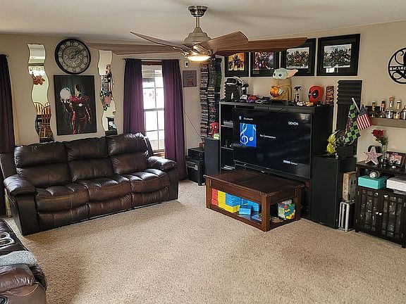 4th image of 2927 Green Leaf Dr