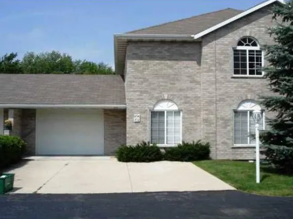 606-102 E Market St, Elkhorn, WI 53121