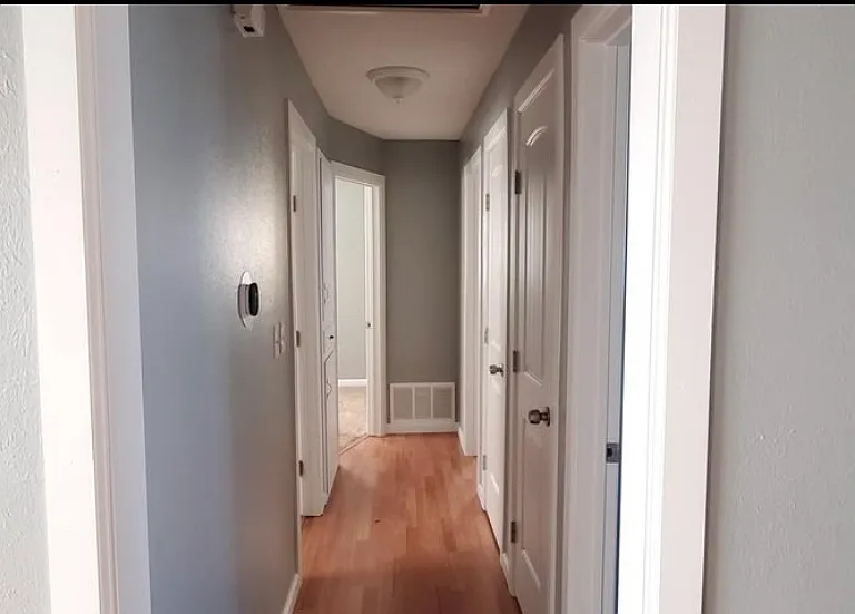 628 N Dallas Ave — Photo 3