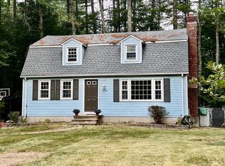 18 Bridle Path Ln, West Townsend, MA 01474