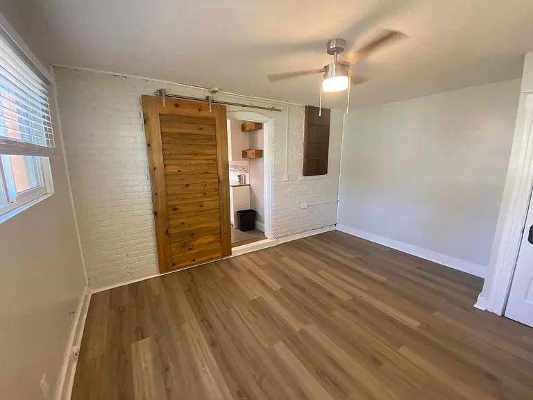 1019 S Clarkson St — Photo 16