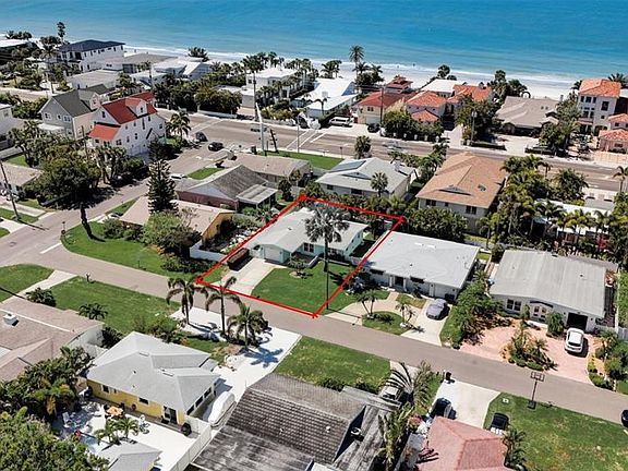 5th image of 16102 1st St E