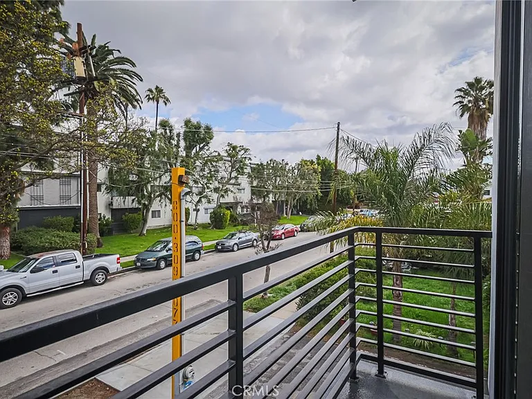 11810 Gilmore St — Photo 16
