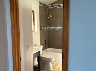 858 Del Rio Ave #B, Encinitas, CA 92024