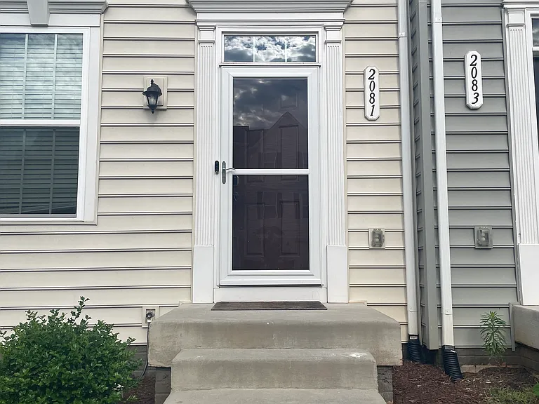 2081 Elm Tree Ct — Photo 1