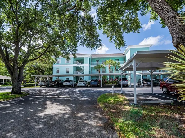 19385 Water Oak Dr Unit 302, Pt Charlotte, FL 33948