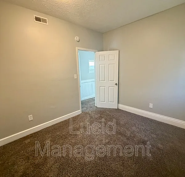 208 Ottawa Ave #1 — Photo 12