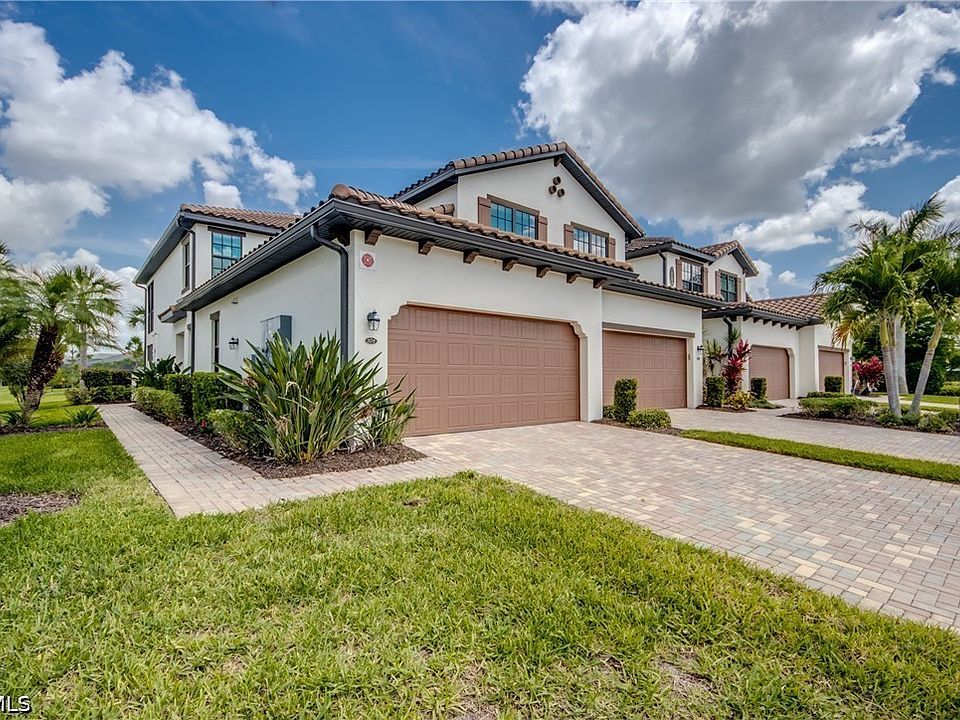 1st image of 12048 Hawthorn Lake Dr #101