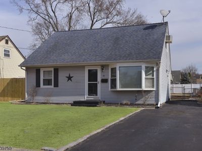 49 Central Ave, Pompton Lakes, NJ, 07442