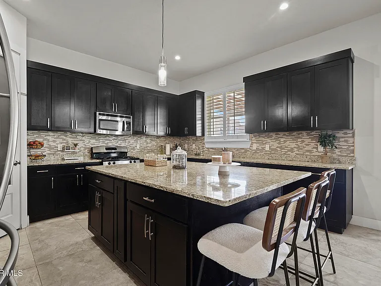 13012 Birdsview Cir — Photo 25