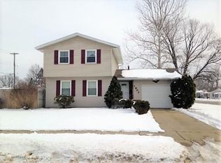 1802 Chestnut St, Mishawaka, IN 46545