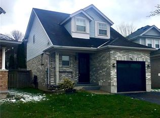 747 Fairway Ct, Kitchener, ON N2A 4B4