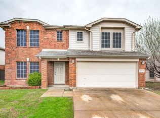 13717 High Mesa Rd, Roanoke, TX 76262