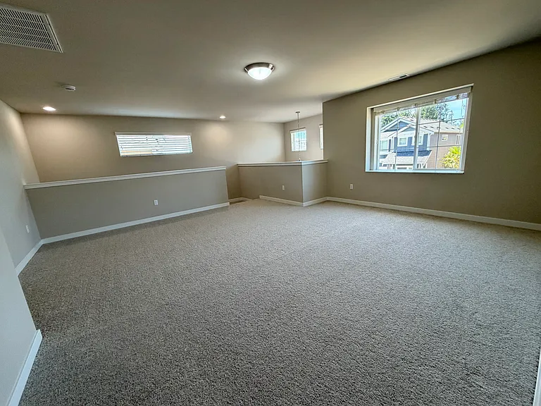 9229 5th Dr SE — Photo 6