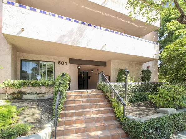 601 E California Blvd APT 204, Pasadena, CA 91106
