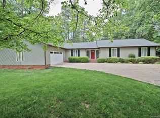 8079 Fairfield Forest Rd, Denver, NC 28037