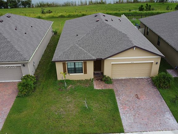 2nd image of 2073 Farmhouse Rd