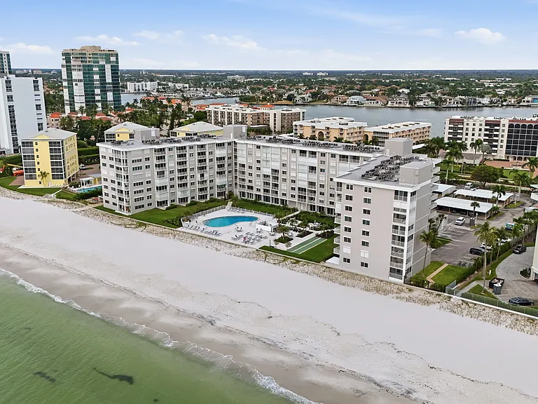 3443 Gulf Shore Blvd N #1 — Photo 42