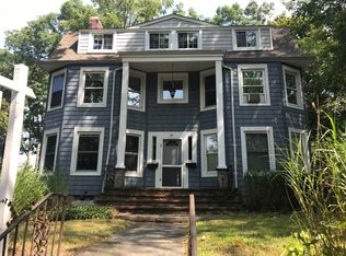 90 Nassau Rd, Huntington, NY 11743