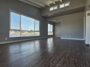 Beautiful Spacious 1 Bed/1 Bath Apartment Parking Available $1750 $1K OFF the 1st Month!, Lynwood, CA 90262