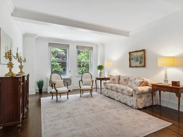 435 East 57th Street 3B image 1 of 10