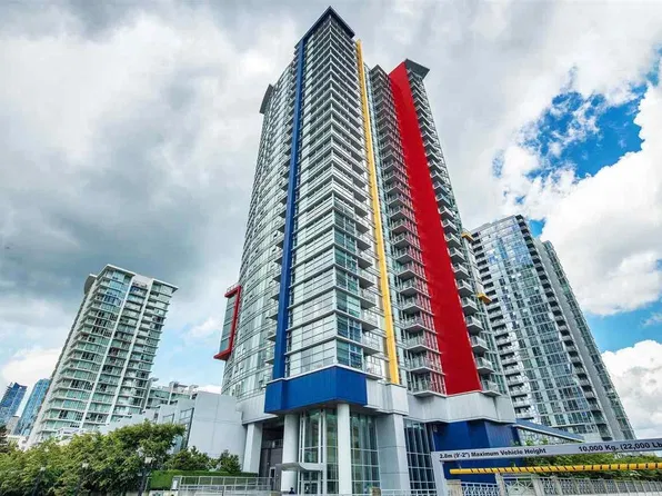 111 W Georgia St Unit 2006, Vancouver, BC V6B 1T8