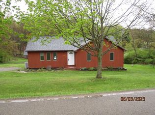 411 Crisswell Rd, Butler, PA 16002