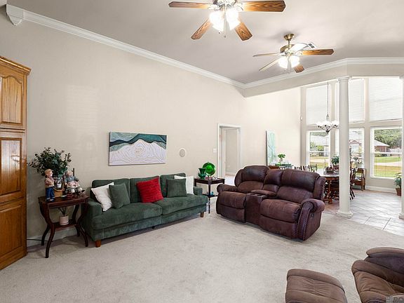 4th image of 44116 Nicholas Cir