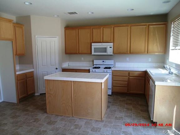 5th image of 1573 Chardonnay Pl