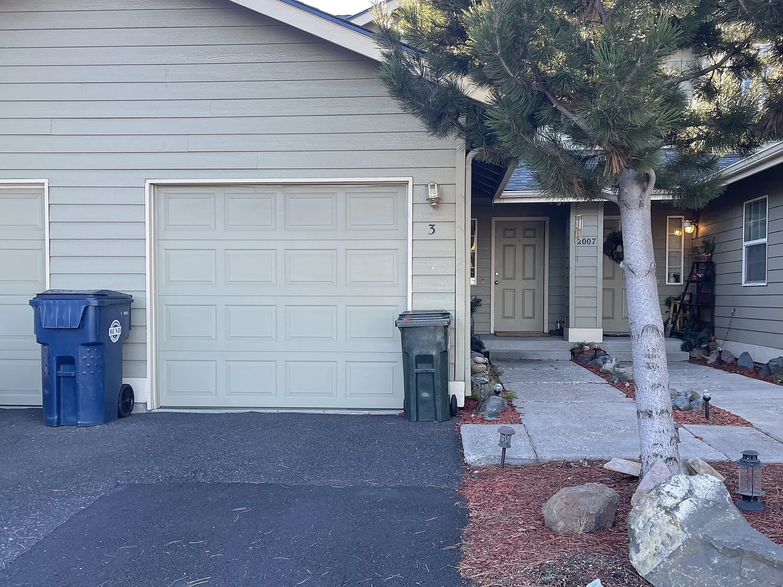 2 bed, 2.5 bath, 1144 sqft, $1,795 — Photo 1