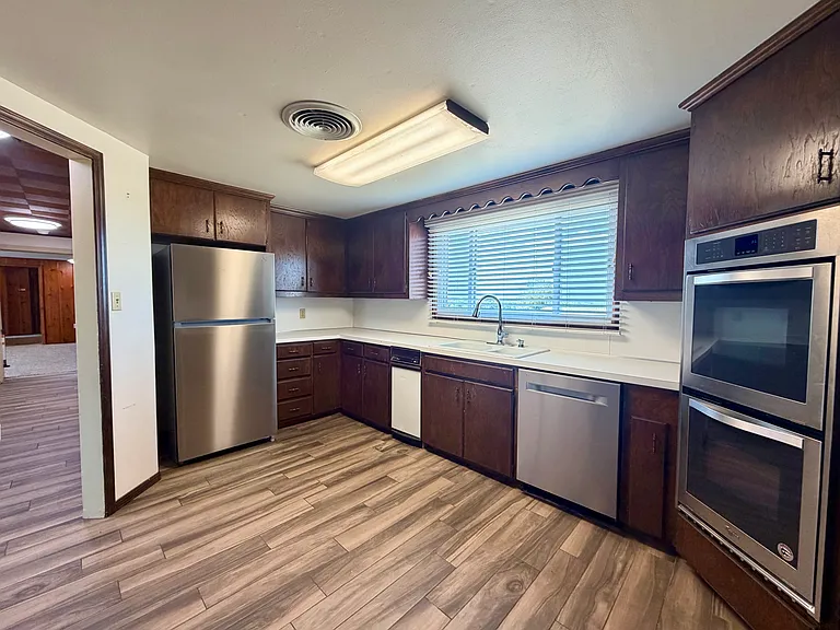 2919 W Main St — Photo 10