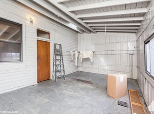 2825 N Milwaukee Ave #327, Chicago, IL 60618