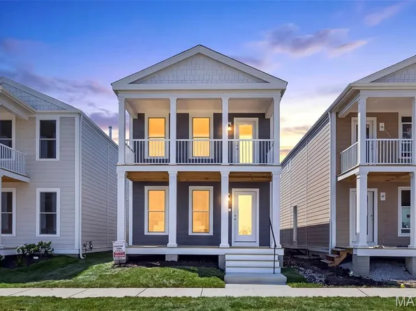 1756 Dyess St, Saint Charles, MO 63301