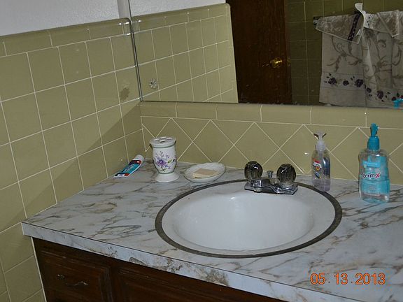 4th image of 216 Harrington Dr
