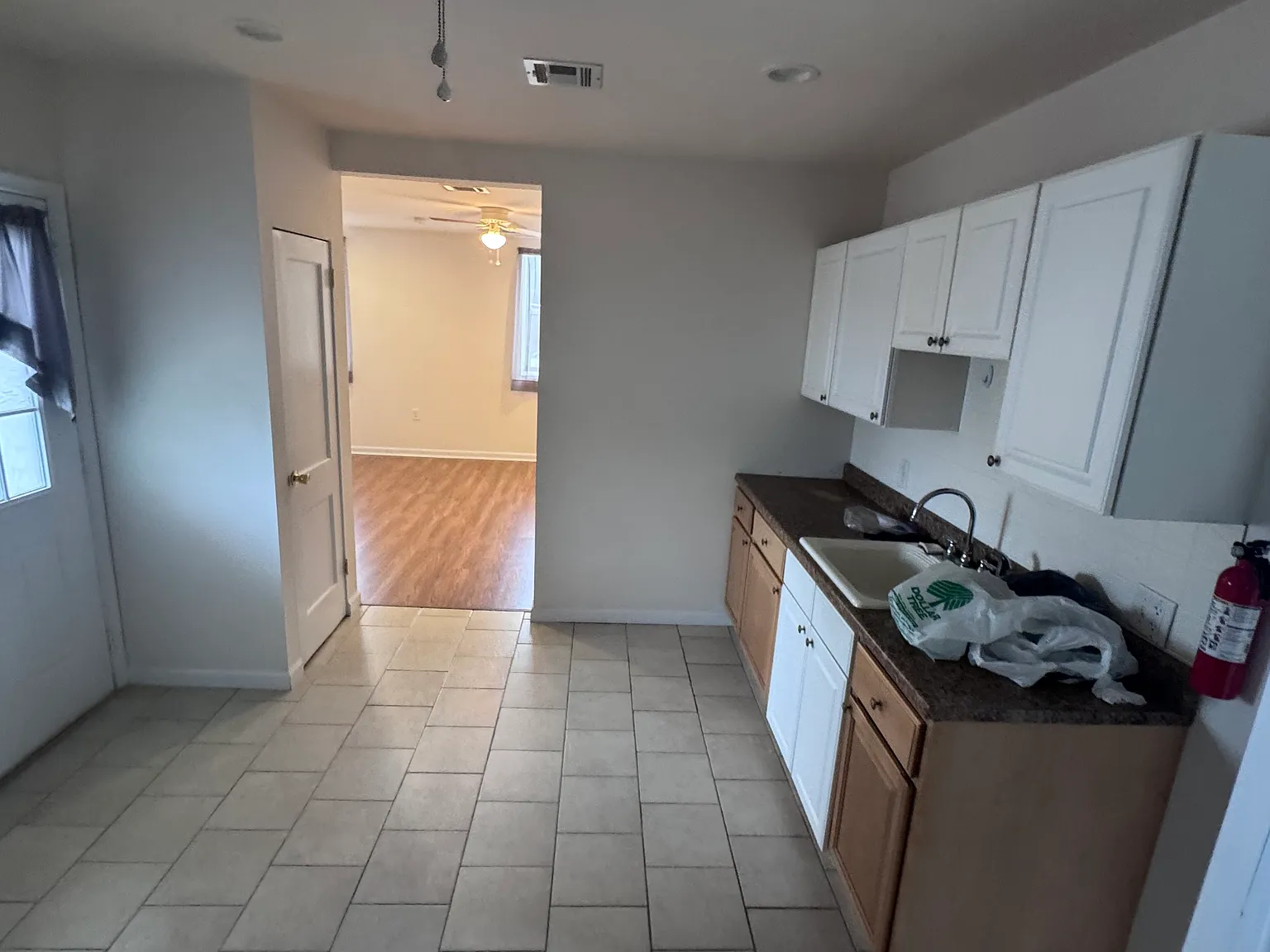 1 bed, 750 sqft, $1,375 — Photo 3
