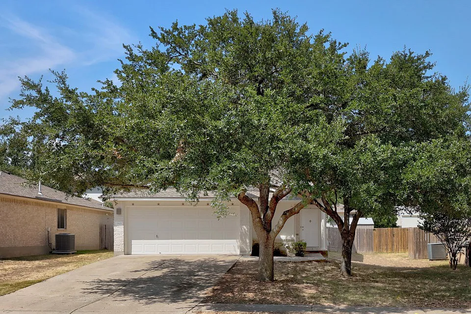 2801 Turtle River Dr — Photo 2