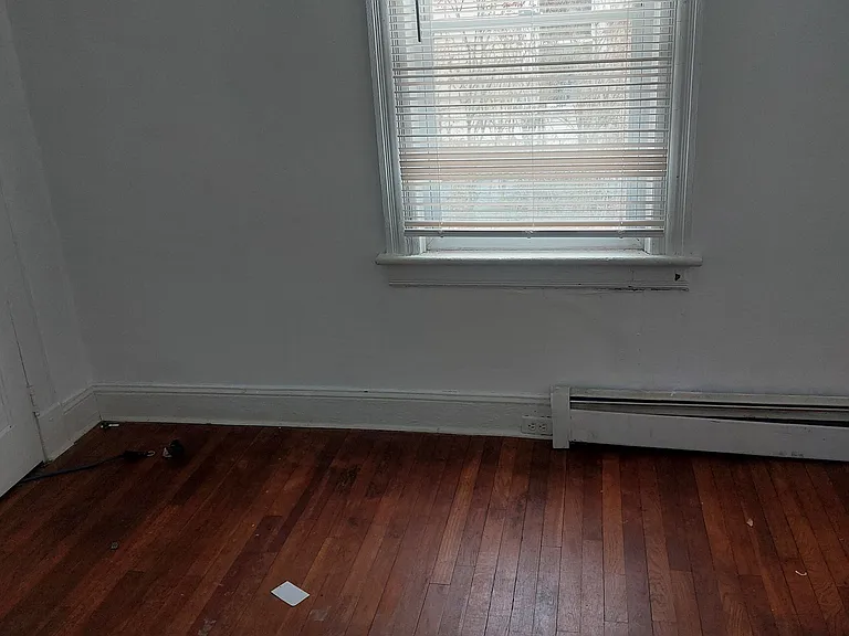 47 Golden Hill St #1 — Photo 2