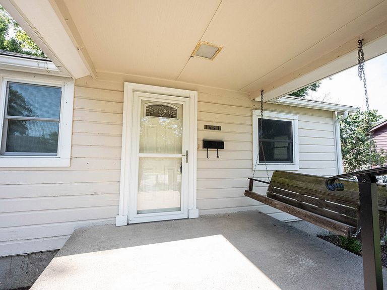 Listing photo 4