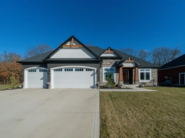 54562 Columbia Bay Dr, Osceola, IN 46561