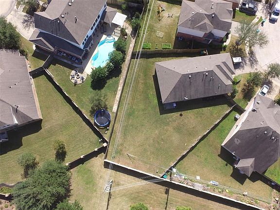 2nd image of 6007 Starbrook Creek Dr
